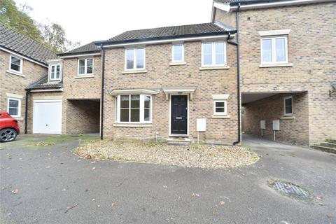 4 bedroom terraced house to rent, Evergreen Way, Mildenhall, Bury St. Edmunds, Suffolk, IP28