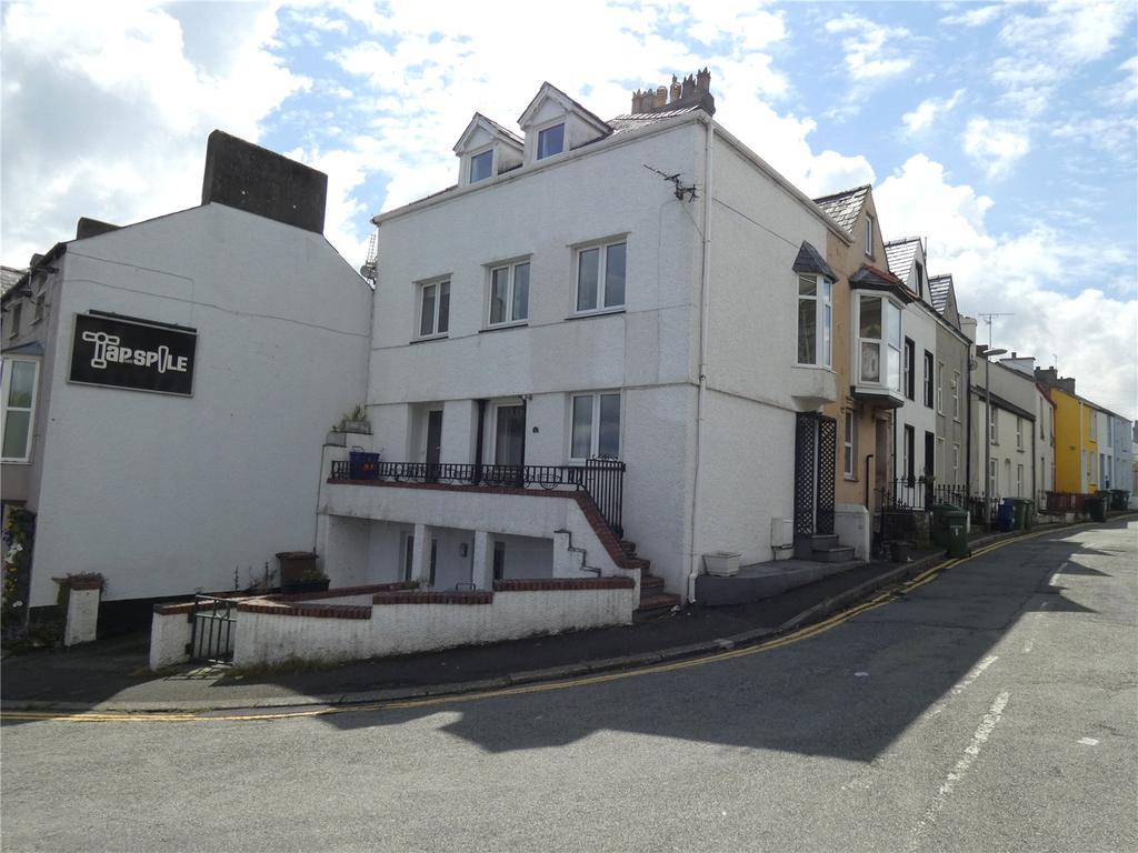 Upper Garth Road, Bangor, Gwynedd, LL57 3 bed end of terrace house £