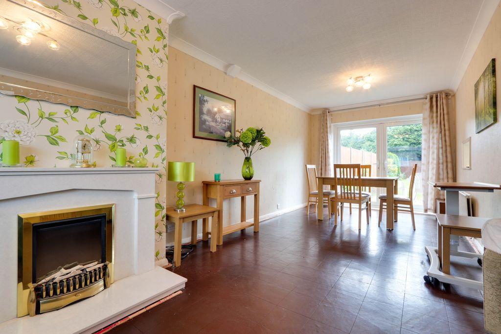 Beech Way, Basingstoke RG23 8LP 3 bed semidetached house £350,000