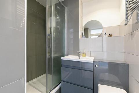 18 Allen Road, London, N16 8SD