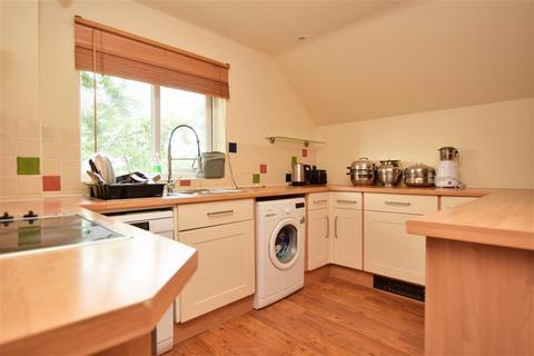 7 Abbots Rise, Redhill, RH1 1LL