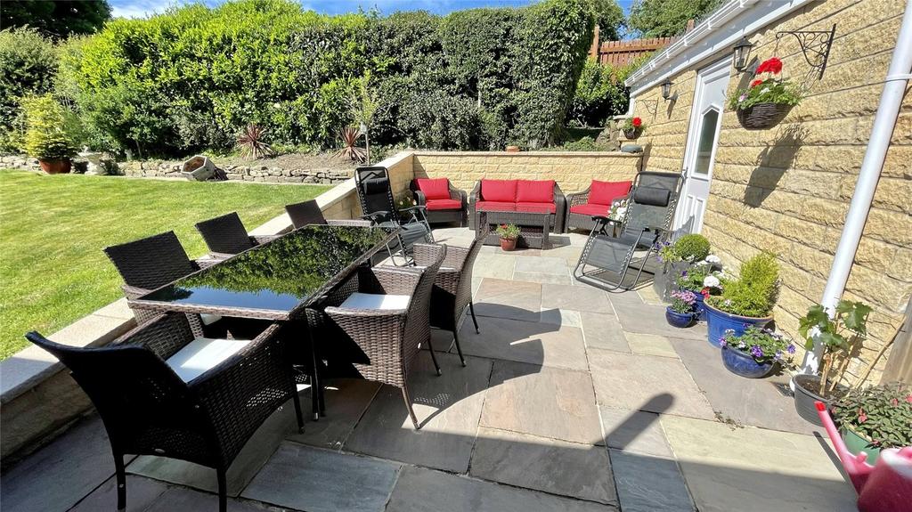 Al Fresco