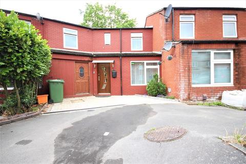 4 bedroom terraced house to rent - Clayburn Circle, Basildon