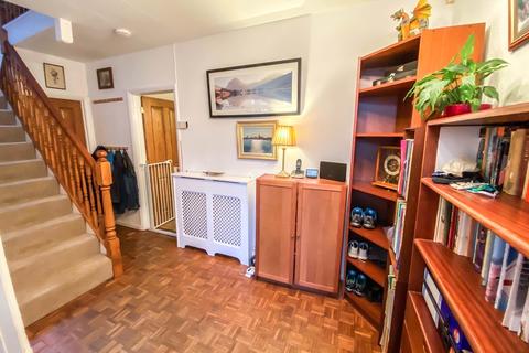 17 Weald Close, Brentwood, CM14 4QU