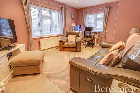 2 bedroom end of terrace house for sale, Pondfield Lane, Brentwood, CM13