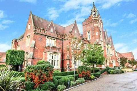 2 bedroom apartment for sale, The Clock Tower, The Galleries, CM14