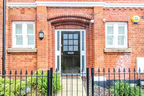 16 Kensington Way, Brentwood, CM14 4RL