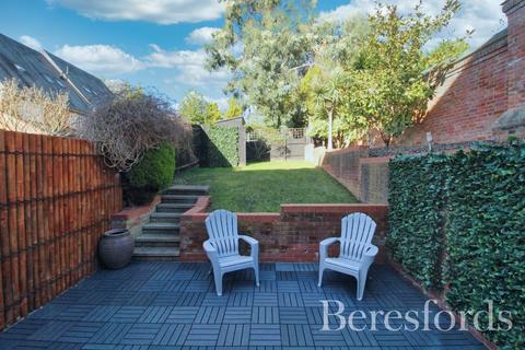 39 Greensleeves Drive, Warley, Brentwood, CM14 5WD
