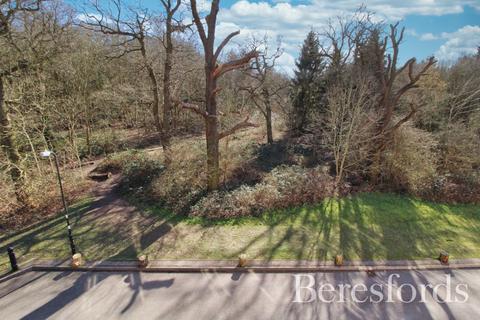 39 Greensleeves Drive, Warley, Brentwood, CM14 5WD