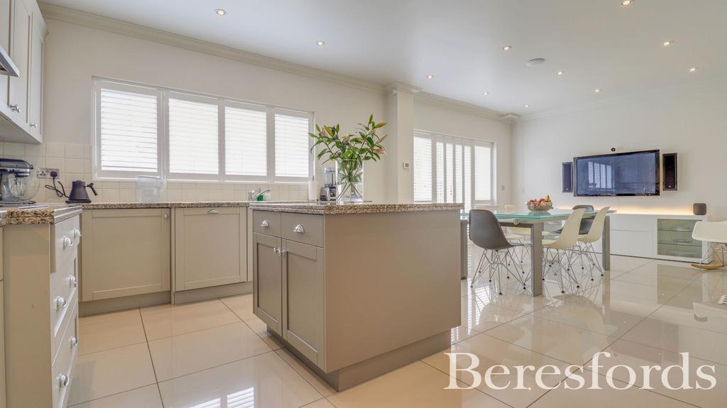 Kitchen/Family Room