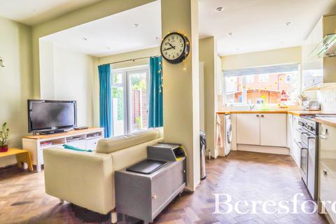 3 bedroom end of terrace house for sale, Ongar Road, Brentwood, CM15