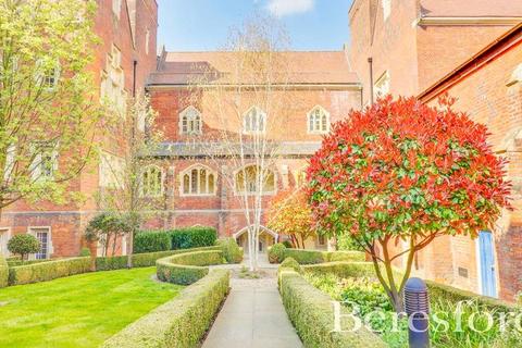2 bedroom apartment for sale, London Court, The Galleries, CM14