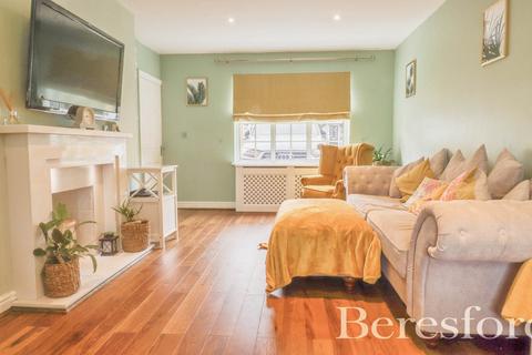 41 Knights Way, Brentwood, CM13 2BA