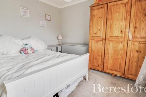 41 Knights Way, Brentwood, CM13 2BA