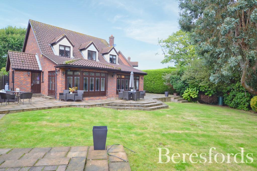 Juniper Close, Billericay, CM11 4 bed detached house £950,000