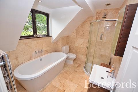 22 Juniper Close, Billericay, CM11 1BY