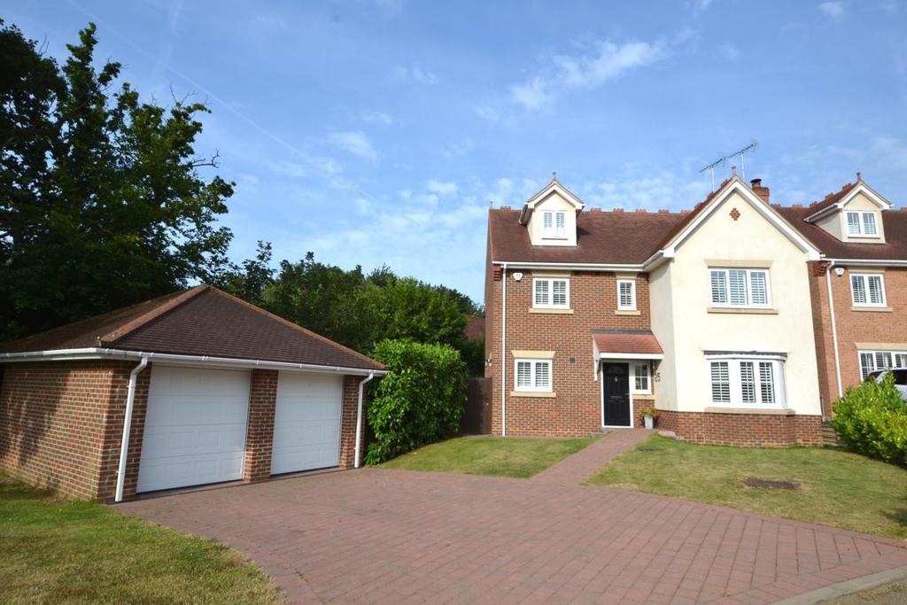 Britannia Close, Billericay, CM11 5 bed detached house £799,995