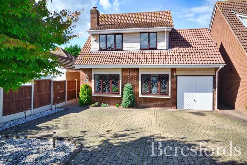 Perry Street, Billericay, CM12 4 bed detached house £765,000