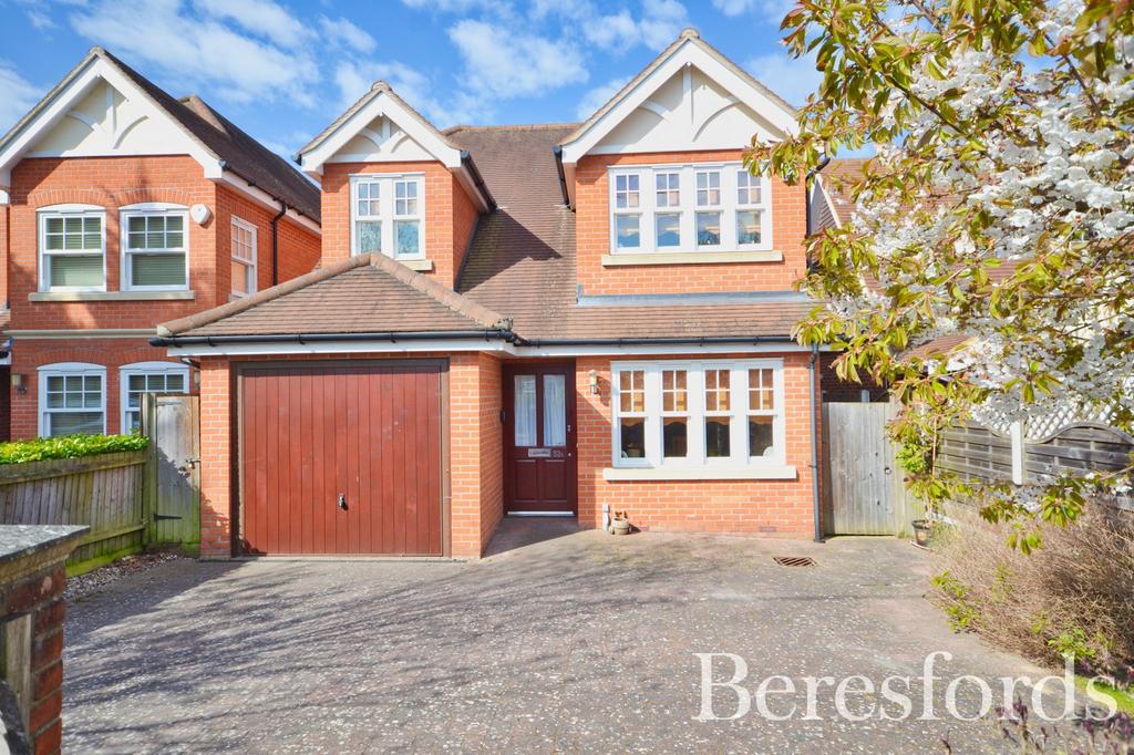 Hillhouse Drive, Billericay, CM12 3 bed detached house £765,000