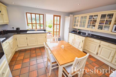 4, Brook Cottage Laindon Common Road, Little Burstead, Billericay, CM12 9TA
