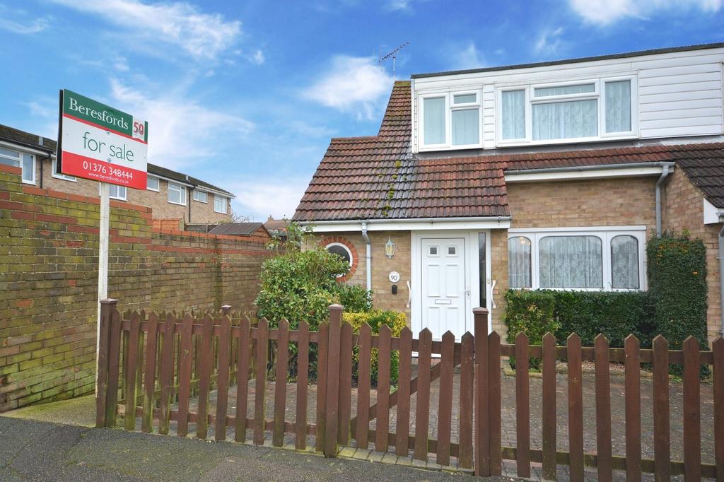 Edinburgh Gardens, Braintree, CM7 3 bed end of terrace house £250,000