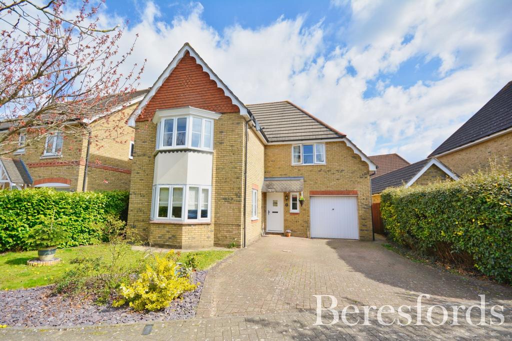Petworth Close, Great Notley, CM77 4 bed detached house £525,000