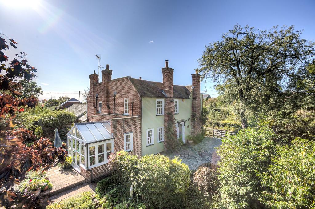 Tolleshunt D'arcy Road, Tolleshunt Major, CM9 4 bed detached house £