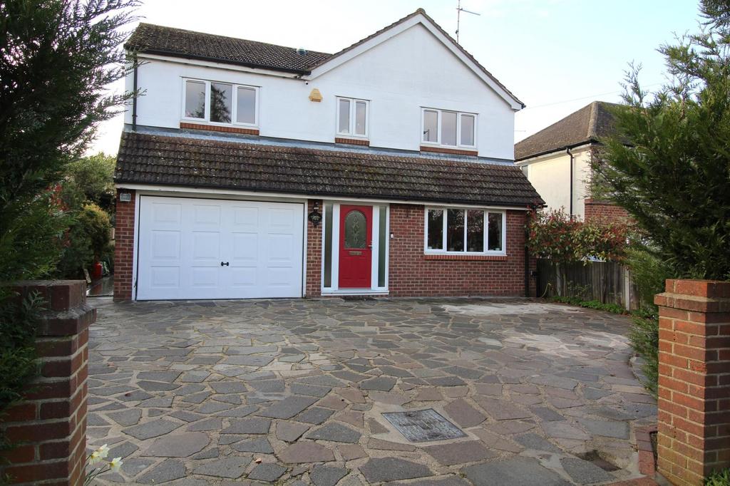 Beehive Lane, Chelmsford, CM2 4 bed detached house £775,000