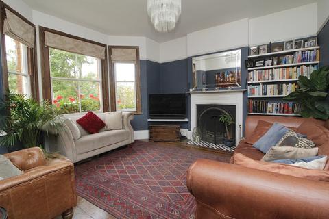 2 Riverside, Chelmsford, CM2 6LL