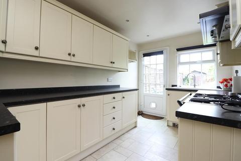 70 Molrams Lane, Great Baddow, Chelmsford, CM2 7AJ