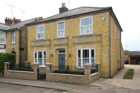 20 Hamlet Road, Chelmsford, CM2 0EU