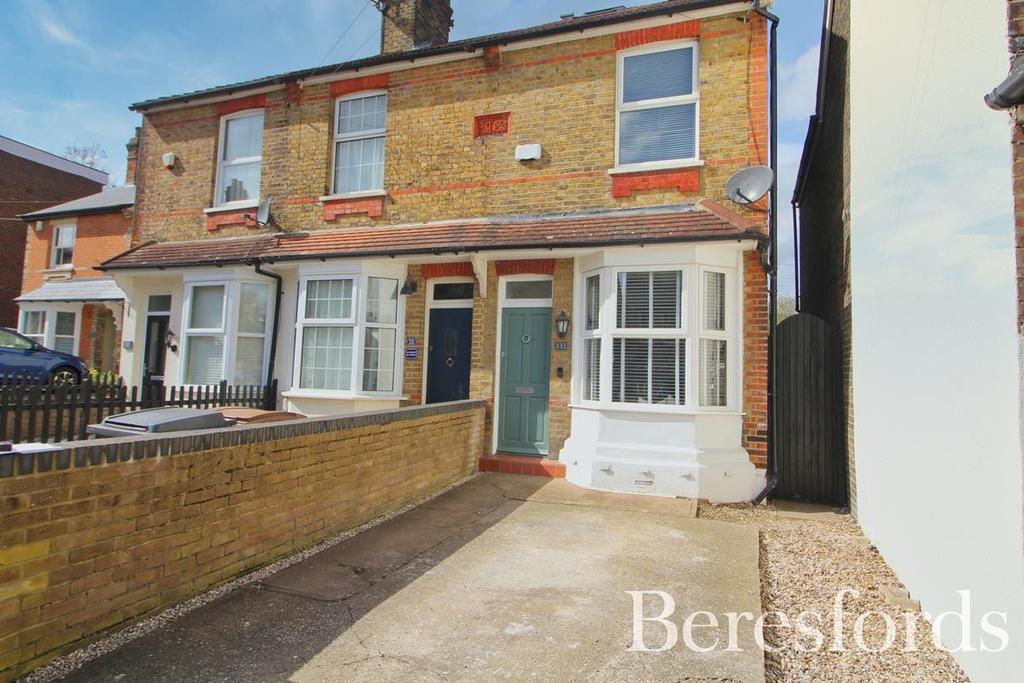 Upper Bridge Road, Chelmsford, CM2 3 bed end of terrace house £450,000