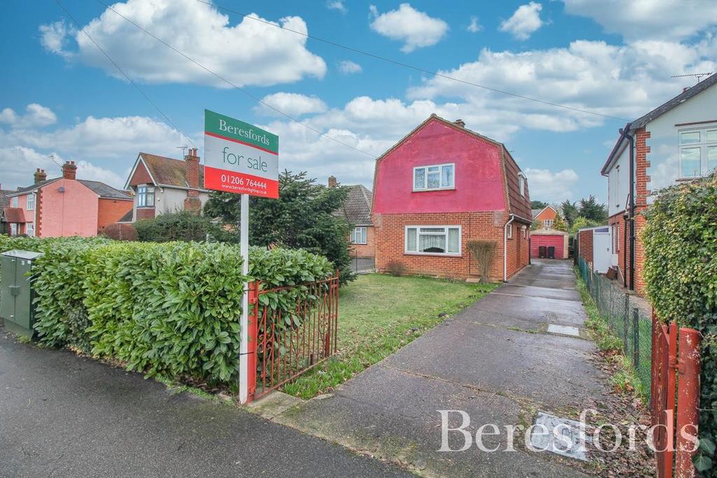 Blackheath, Colchester, CO2 2 bed detached house £280,000