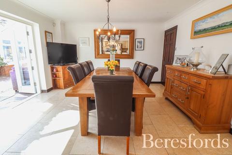 Toad Hall Bran End, Stebbing, Dunmow, CM6 3RT