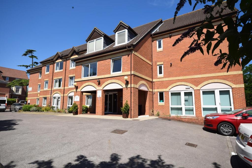 Croft Court, Braintree Road, CM6 1 bed apartment for sale £129,950