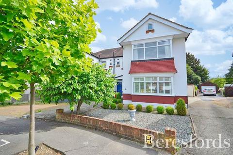 42a Tudor Drive, Romford, RM2 5LH