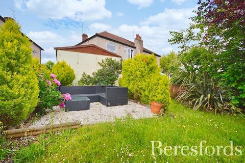 42a Tudor Drive, Romford, RM2 5LH