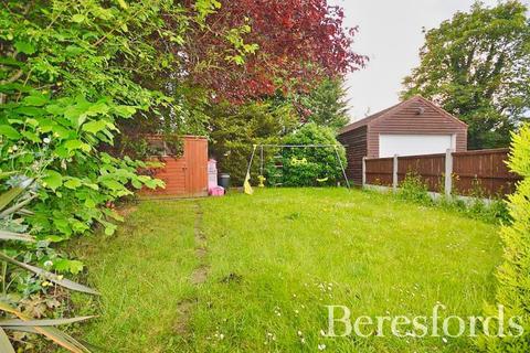 42a Tudor Drive, Romford, RM2 5LH