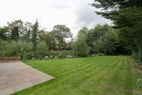 35 Park Drive, Romford, RM1 4LH