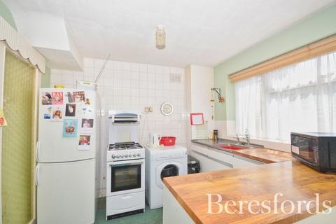 17 Great Cullings, Rush Green, Romford, RM7 0YJ
