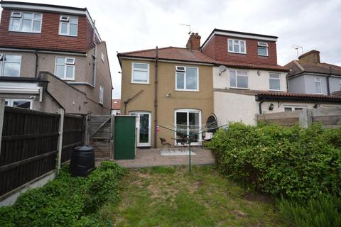 73 Rose Glen, Romford, RM7 0SL