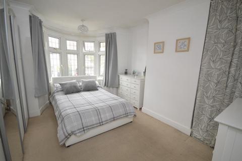 73 Rose Glen, Romford, RM7 0SL