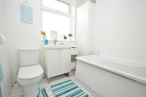 73 Rose Glen, Romford, RM7 0SL