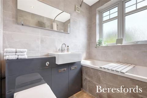 67 Helmsdale Road, Romford, RM1 4DN