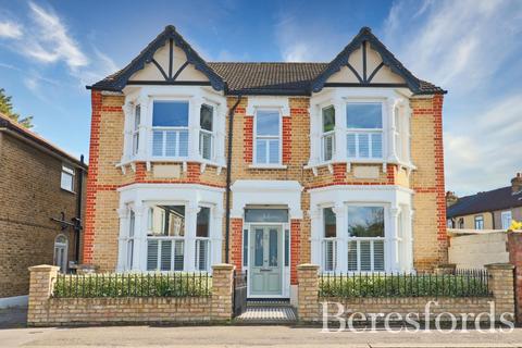 17 Marshalls Road, Romford, RM7 7EL