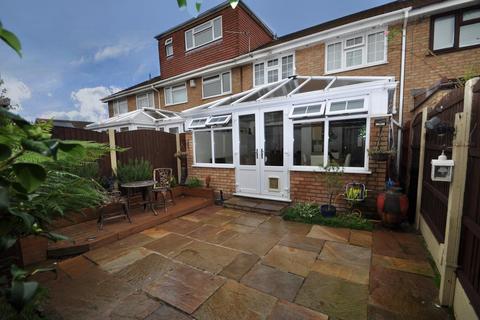 20 Wittering Walk, Hornchurch, RM12 6NS