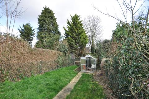 19 Epsom Way, Hornchurch, RM12 6DU