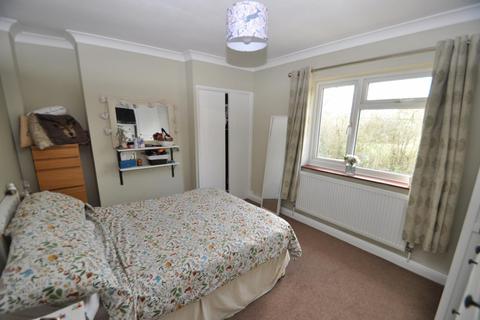 19 Epsom Way, Hornchurch, RM12 6DU