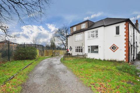 28 Matlock Gardens, Hornchurch, RM12 6HX