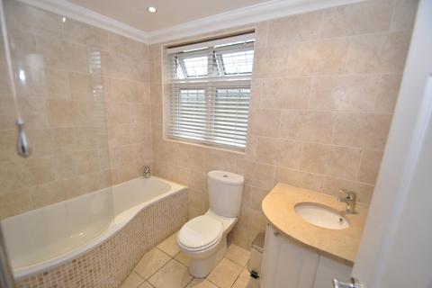 28 Matlock Gardens, Hornchurch, RM12 6HX